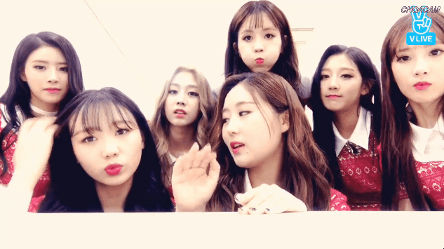러블리즈 브이앱.gif | 인스티즈