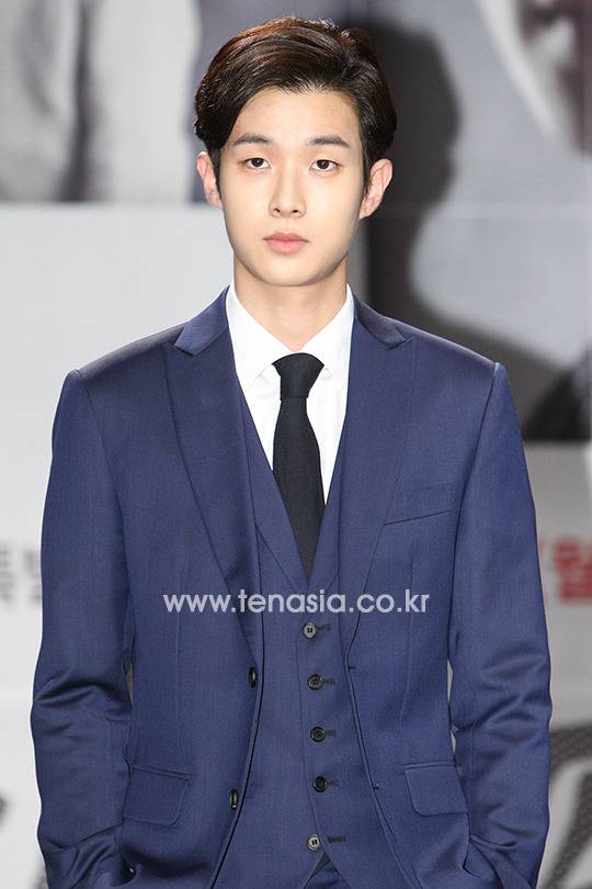 친구들이 나보도 매일 똑같이 생겼다고 하는 연예인.jpg | 인스티즈