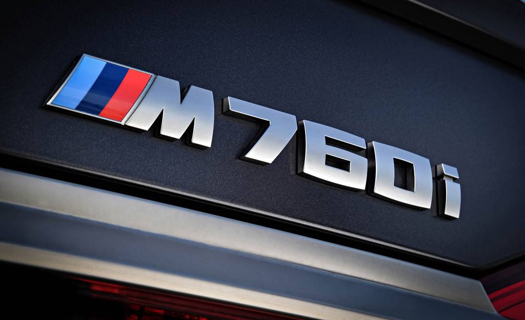 2017 BMW M760i xDrive [데이터주의] | 인스티즈