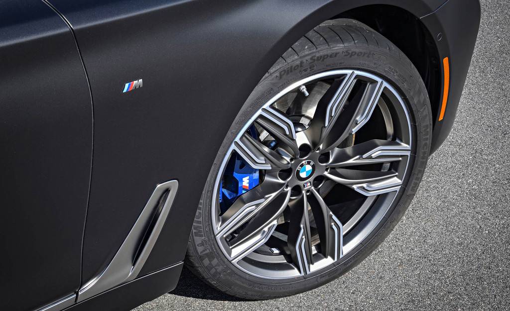 2017 BMW M760i xDrive [데이터주의] | 인스티즈