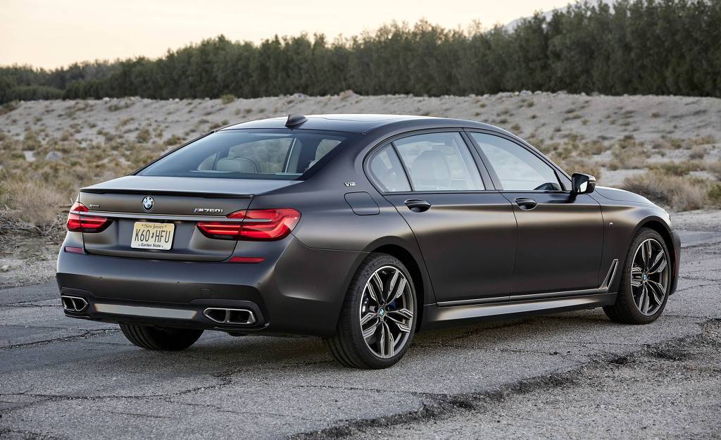 2017 BMW M760i xDrive [데이터주의] | 인스티즈