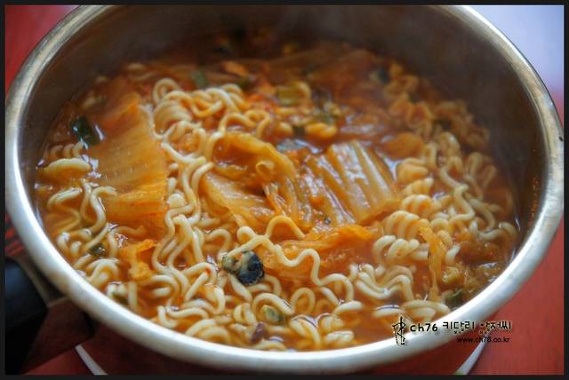 다음 중 라면에 딱 하나만 넣을 수 있다면 넣고 싶은것은? | 인스티즈