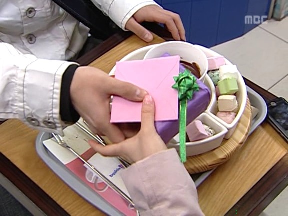 [거침없이하이킥] 범이-민호 잘못된 만남 ㅋㅋㅋㅋㅋㅋㅋㅋ.jpg | 인스티즈