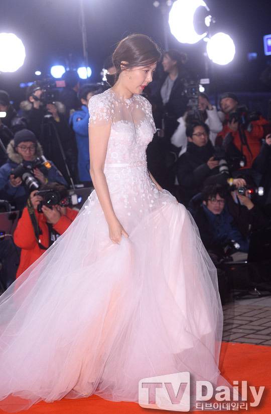 오늘자 김하늘 | 인스티즈