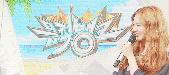 뮤뱅에서 우결찍는 박보검 아이린. gif | 인스티즈