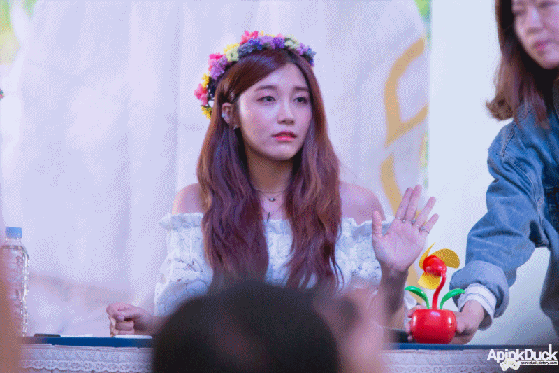 자기전에 보는 에이핑크.jpgif | 인스티즈