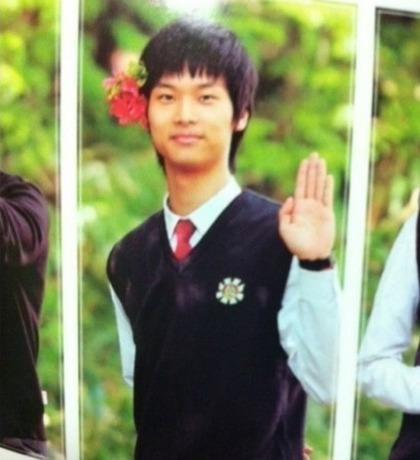 [고르기] 두주니즈 vs 플라워보이즈 둘중 더 보고싶은 커버무대는? | 인스티즈