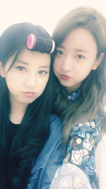 박초롱&윤보미 | 인스티즈