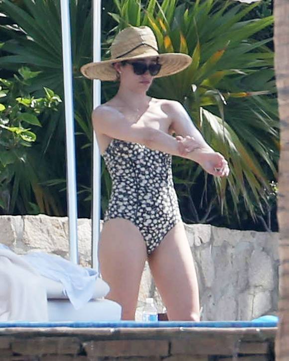 에미 로섬 | 인스티즈