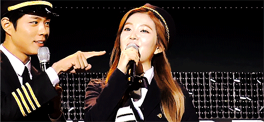 뮤뱅에서 우결 찍었던 박보검&아이린.JPGIF | 인스티즈