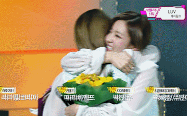 박초롱&윤보미 | 인스티즈