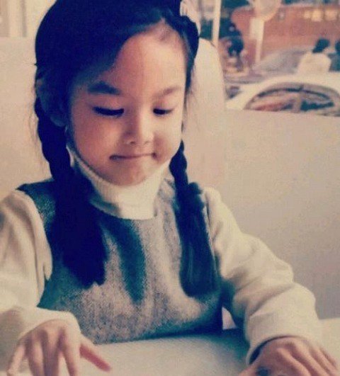 걸그룹 어린시절 사진들 | 인스티즈