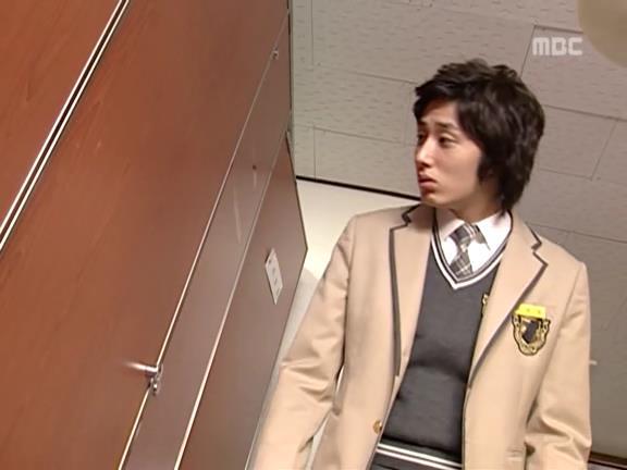 [거침없이하이킥] 학생들 제압하려다가 망신만 당하는 서선생ㅋㅋㅋㅋㅋ.jpg | 인스티즈