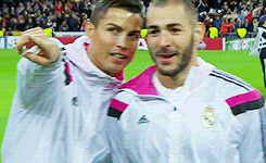 ??? : 야야 ㅋㅋ 저 여자 개 이쁘지 않니? | 인스티즈