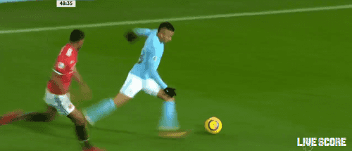 브라질리언다운 드리블 보여준 제수스 gif | 인스티즈