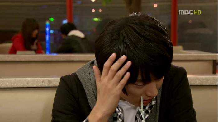 [지붕뚫고하이킥] 띠드버거.jpg | 인스티즈