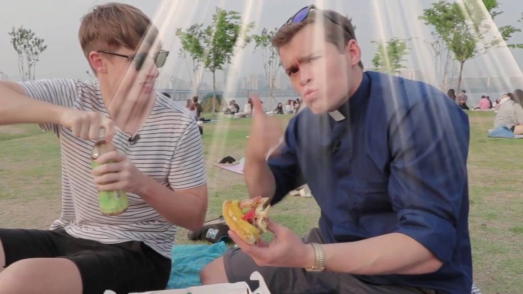 한국 피자 먹고 뿅간 영국 남자.jpg | 인스티즈