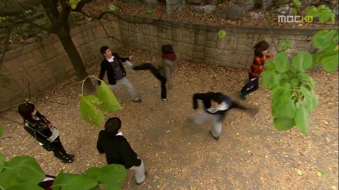 [지붕뚫고하이킥] 띠드버거.jpg | 인스티즈