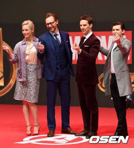 베네딕트 컴버배치가 합장했다고 인종차별이라고 까는 사람들 이런건 뭐라 안함 | 인스티즈