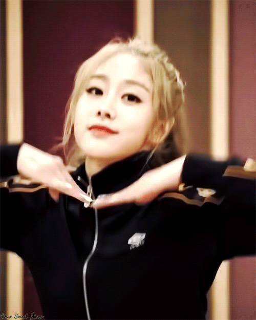 [러블리즈] 뒤늦은 점심을 먹으면서 지수 | 인스티즈