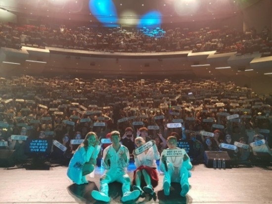 펌해외에서 더 인기 많은 국내 그룹...미리 알아놓자!! | 인스티즈