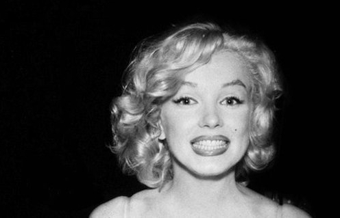 [마릴린먼로] 육감적인 몸매 + 천진난만하고 사랑스러운 얼굴 | 인스티즈