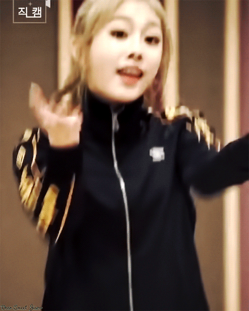 [러블리즈] 뒤늦은 점심을 먹으면서 지수 | 인스티즈