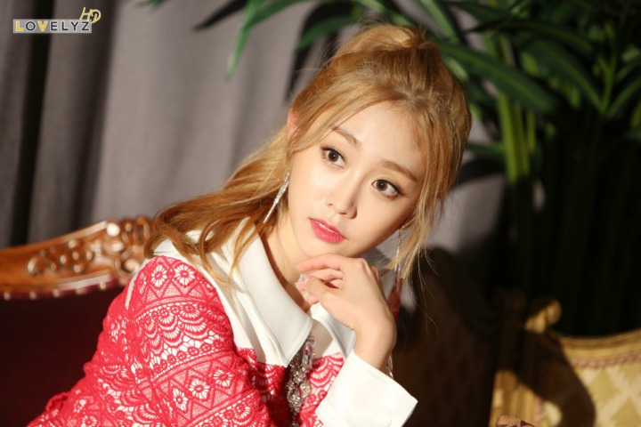 [러블리즈] 뒤늦은 점심을 먹으면서 지수 | 인스티즈