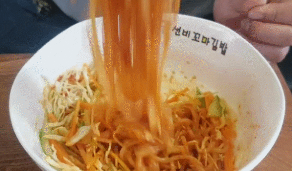 비슷비슷한 비벼먹는 면 요리중 제일 좋아하는 것은?? | 인스티즈