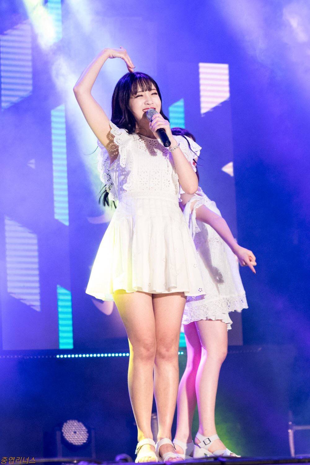 [러블리즈] 퇴근하고 학교에 가야해서 지애 | 인스티즈