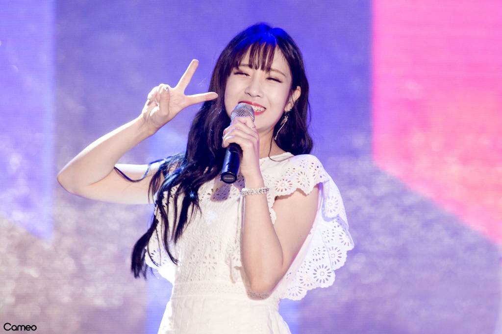 [러블리즈] 퇴근하고 학교에 가야해서 지애 | 인스티즈