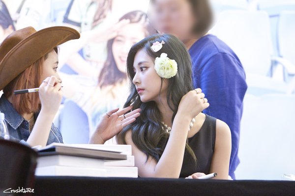 어떻게 구멍이 한명도 없냐... | 인스티즈