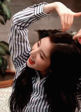 레드벨벳의 애교담당 아이린.jpgif | 인스티즈