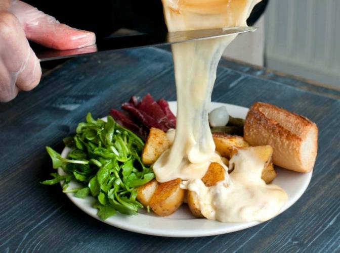 흔한 스위스의 치즈 요리.jpg | 인스티즈