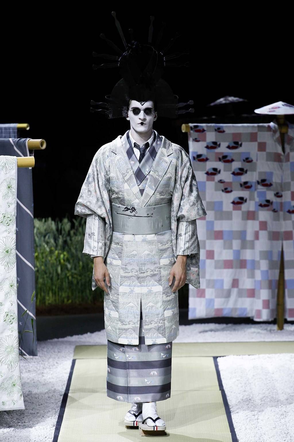 일본풍의 톰브라운 SS16 (데이터주의) | 인스티즈