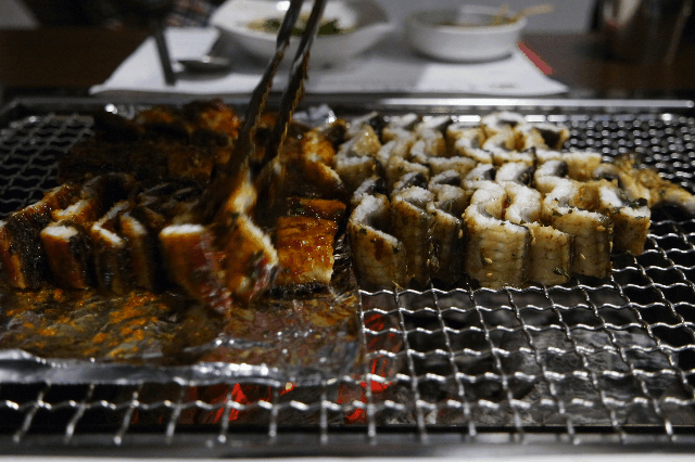 고소한 장어구이 움짤 gif | 인스티즈