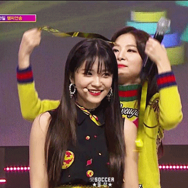 170208 쇼챔 레드벨벳.gif (데이터주의) | 인스티즈