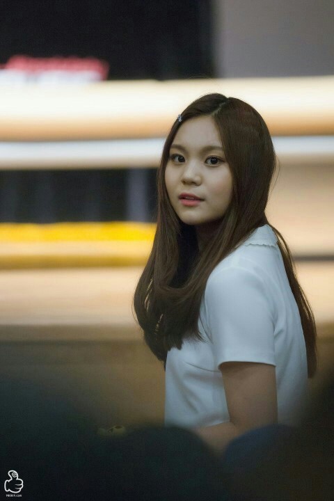 여자친구 엄지 | 인스티즈