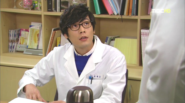 [지붕뚫고하이킥] 해줄 수 있는게 이거 밖에 없어서(준혁이 생일).jpg | 인스티즈