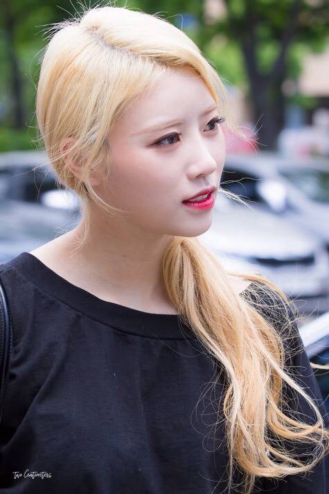 [러블리즈] 종착역의 황제가 등에 박힌 레플이 와서 미주 | 인스티즈