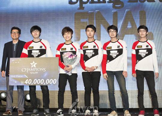 3:0을 제외한 롤챔스 결승에서 2경기를 이긴 승자는 언제나 준우승이였습니다 | 인스티즈
