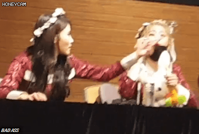 비눗방울 가지고 노는 러블리즈 지수.jpgif | 인스티즈