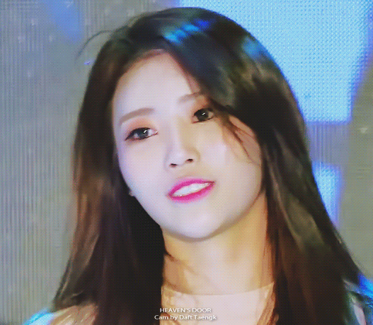 [러블리즈] 종착역의 황제가 등에 박힌 레플이 와서 미주 | 인스티즈