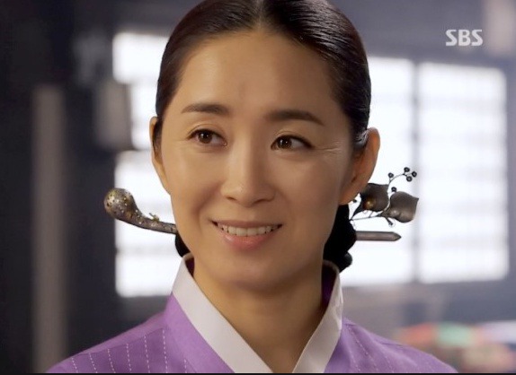 곧 데뷔 44년차 되는 연기자. 드라마계의 공무원.jpg | 인스티즈