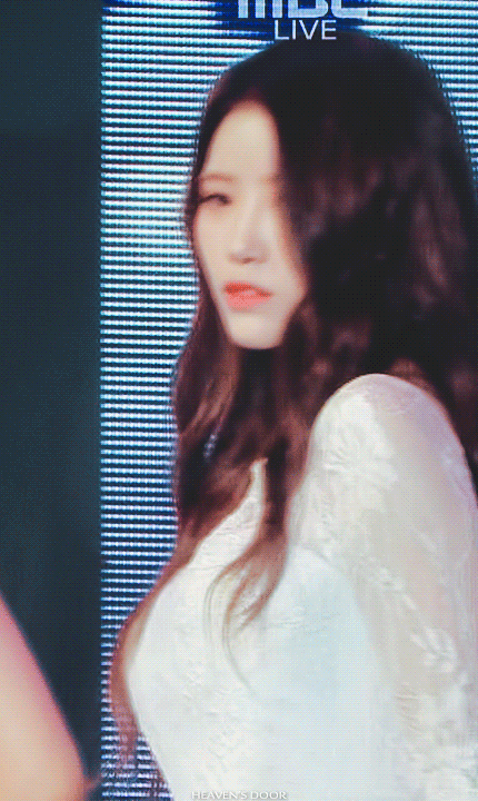 [러블리즈] 종착역의 황제가 등에 박힌 레플이 와서 미주 | 인스티즈