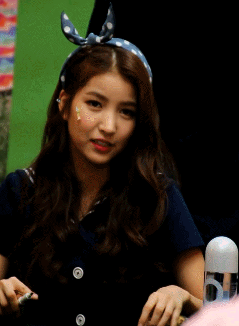 인기가요 트리플 크라운 기념 여자친구 소원 | 인스티즈