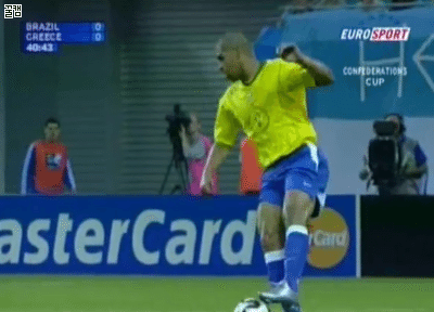 아드리아누 리즈시절 킥력 .gif | 인스티즈