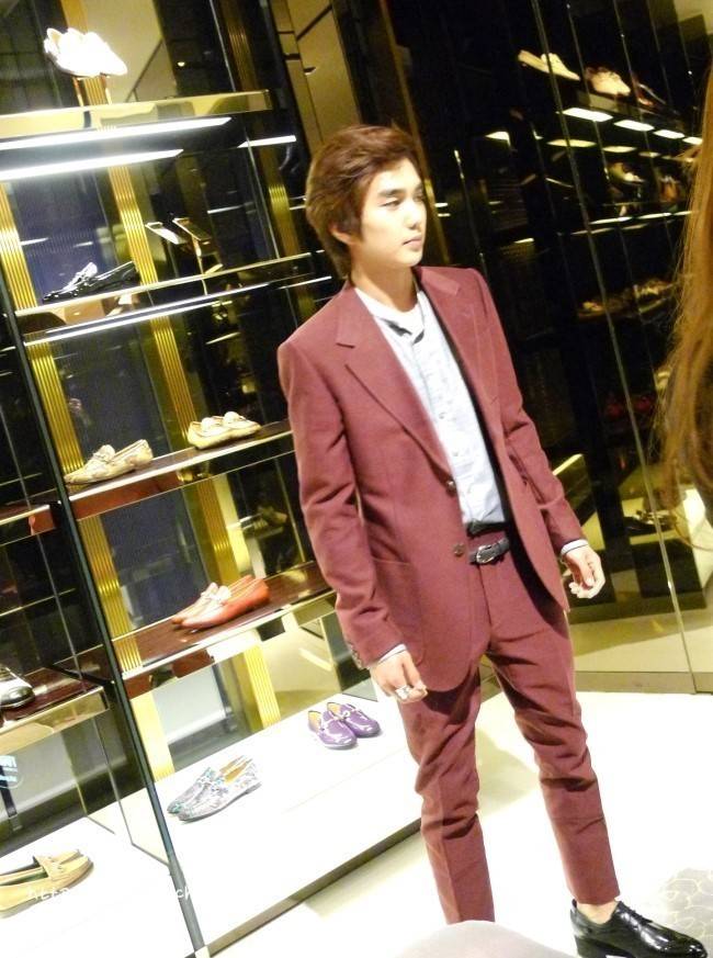 비슷한 나이로 비교해보는 유승호 vs 원빈 | 인스티즈