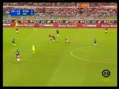 아드리아누 리즈시절 킥력 .gif | 인스티즈