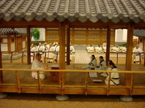 옆나라 애들이 살육광 쓰레기들과 살인청부업자들을 홍보할 때 우리가 홍보했으면 하는 것 | 인스티즈